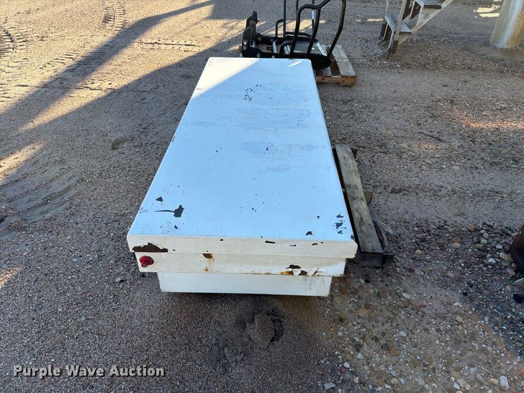 image for item FB8991 Automotive parts