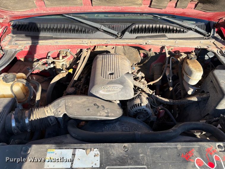 image for item FB8993 2005 GMC Sierra 3500 Ext. Cab pickup truck