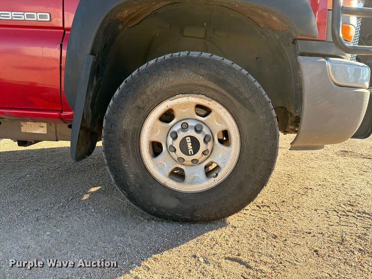 image for item FB8993 2005 GMC Sierra 3500 Ext. Cab pickup truck