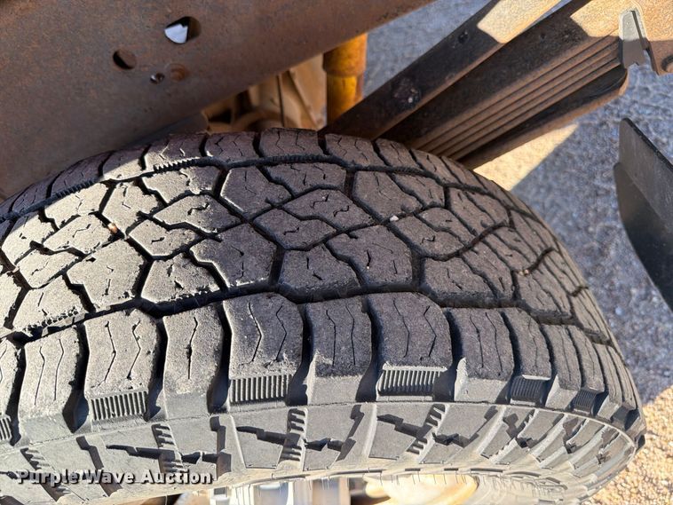 image for item FB8993 2005 GMC Sierra 3500 Ext. Cab pickup truck