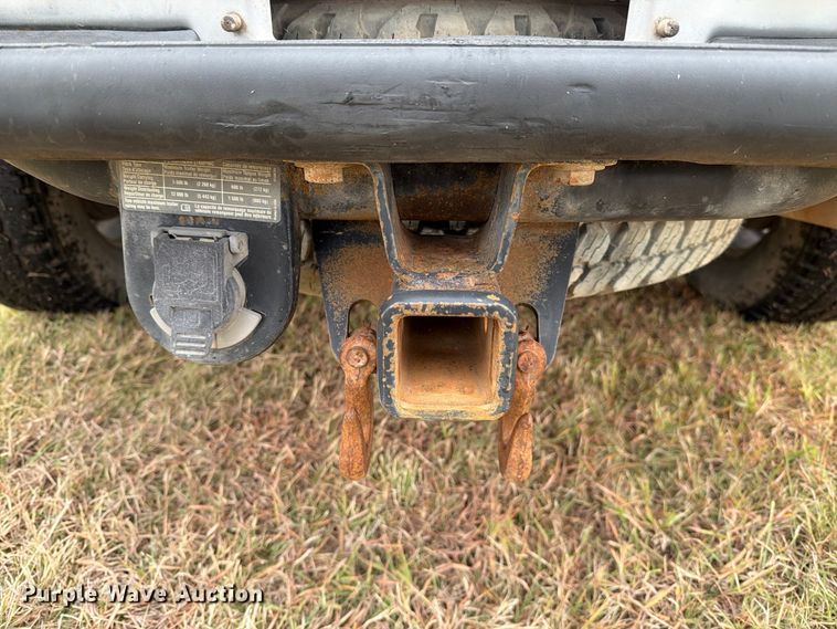 image for item FB8999 2006 Chevrolet Silverado 1500 Crew Cab pickup truck