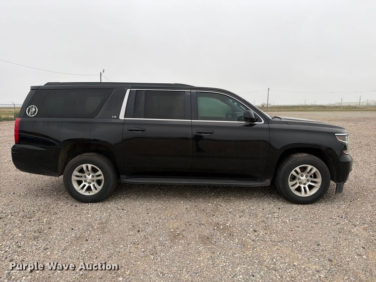 image for item FC0002 2016 Chevrolet Suburban SUV