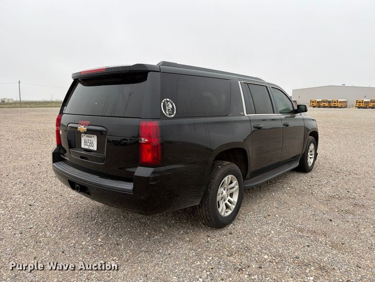 image for item FC0002 2016 Chevrolet Suburban SUV