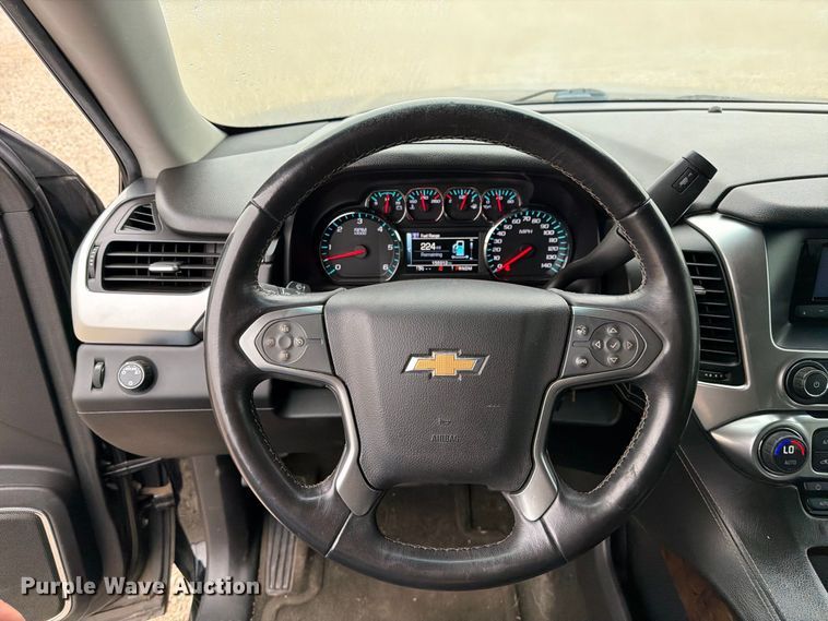 image for item FC0002 2016 Chevrolet Suburban SUV