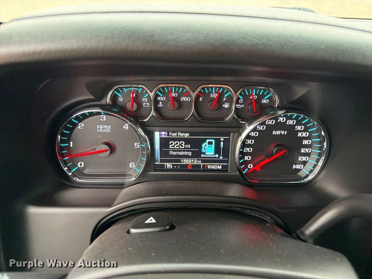 image for item FC0002 2016 Chevrolet Suburban SUV