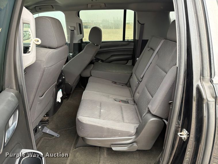 image for item FC0002 2016 Chevrolet Suburban SUV