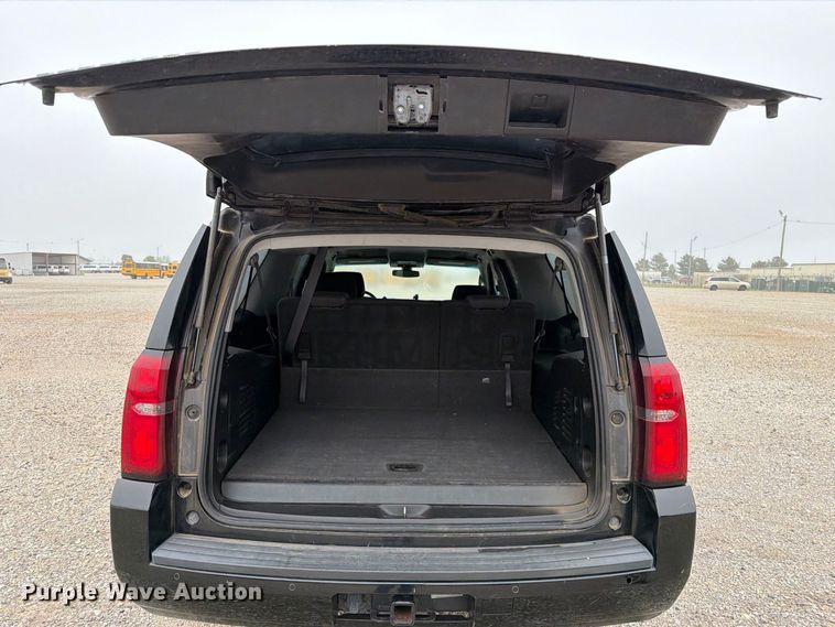image for item FC0002 2016 Chevrolet Suburban SUV