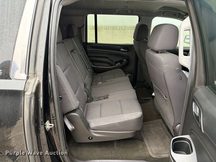 image for item FC0002 2016 Chevrolet Suburban SUV