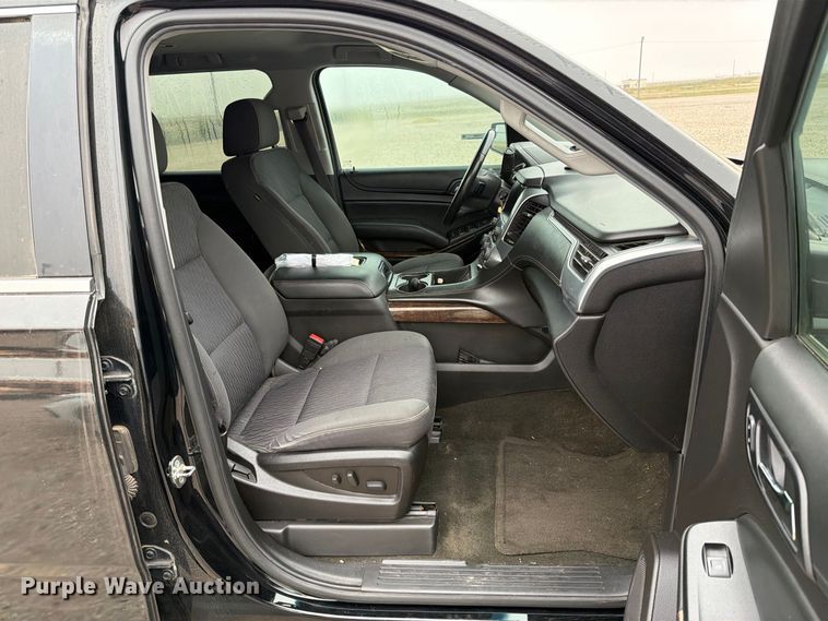 image for item FC0002 2016 Chevrolet Suburban SUV