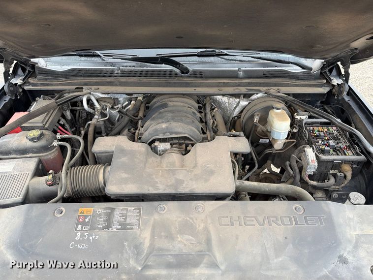 image for item FC0002 2016 Chevrolet Suburban SUV