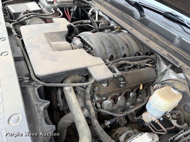 image for item FC0002 2016 Chevrolet Suburban SUV