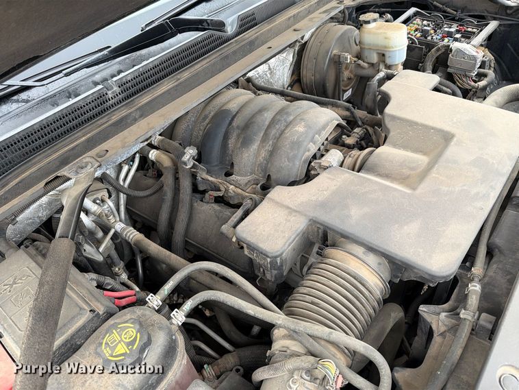 image for item FC0002 2016 Chevrolet Suburban SUV