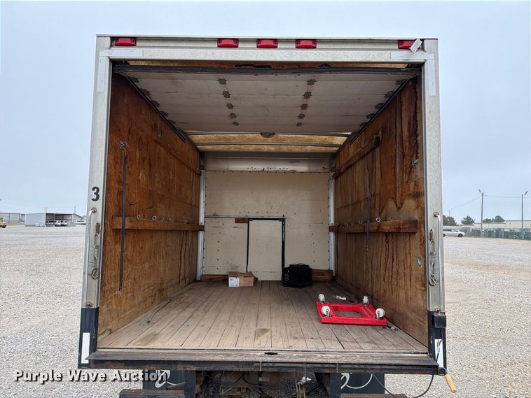image for item FC0003 2005 Chevrolet G3500 box truck