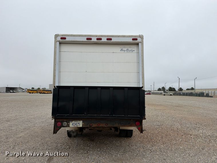 image for item FC0004 2001 Chevrolet Express 3500 box truck