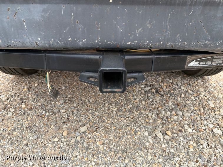 image for item FC0005 2006 Ford E350 Super Duty van