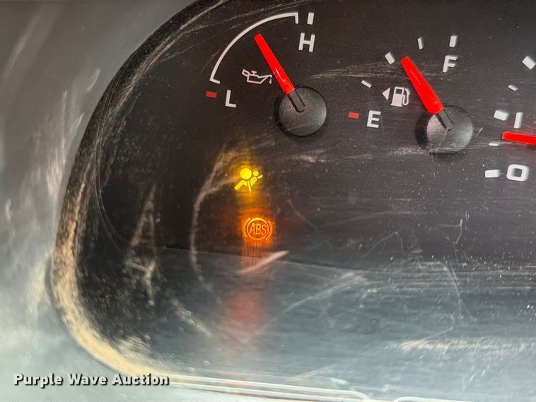 image for item FC0005 2006 Ford E350 Super Duty van