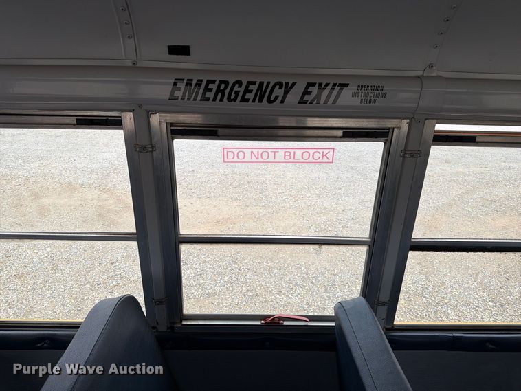 image for item FC0006 2005 Thomas school bus