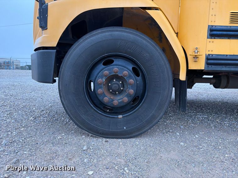image for item FC0006 2005 Thomas school bus