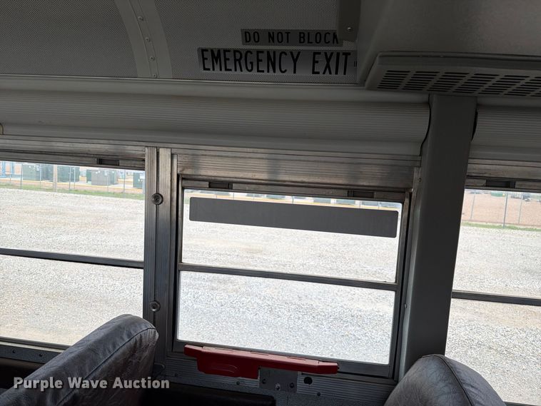 image for item FC0007 2004 Blue Bird school bus