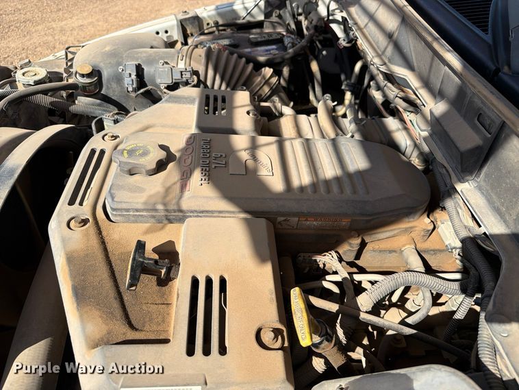image for item FC0039 2008 Dodge Ram 5500HD bucket truck