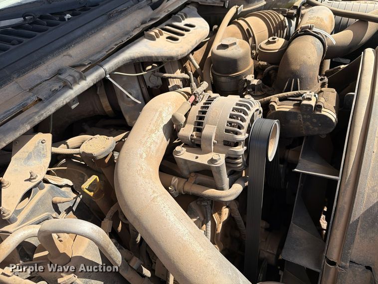 image for item FC0040 2004 Ford F550 Super Duty XL bucket truck