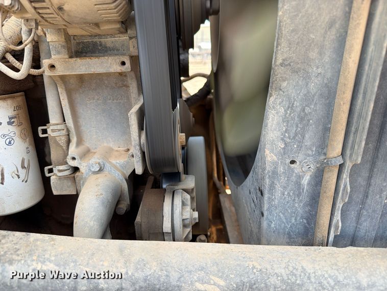 image for item FC0041 1996 Ford F800 dump truck