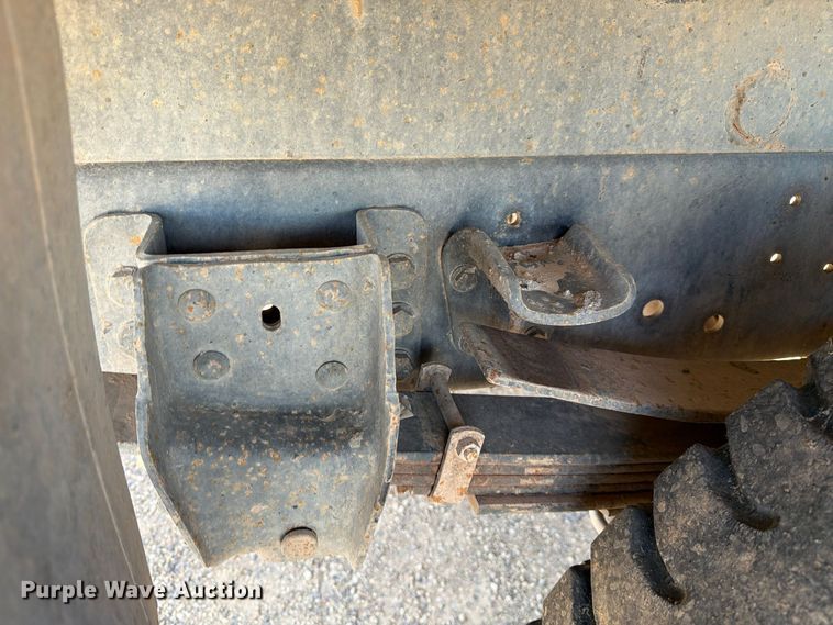 image for item FC0041 1996 Ford F800 dump truck