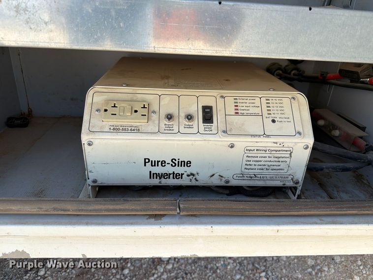 image for item FC0043 2007 Ford F450 Super Duty XL bucket truck