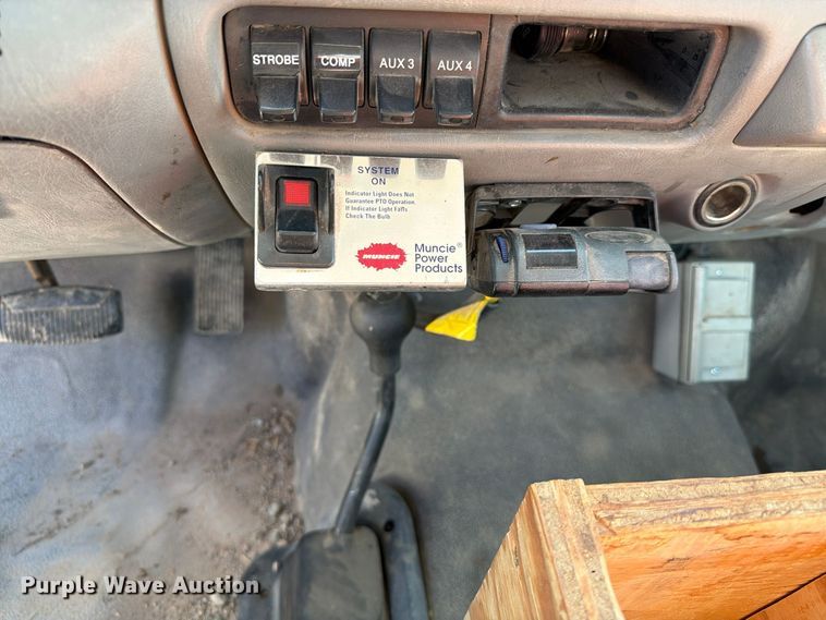 image for item FC0043 2007 Ford F450 Super Duty XL bucket truck