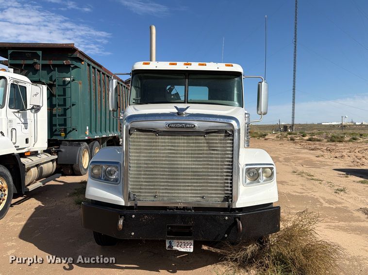 image for item FC0045 2013 Freightliner Coronado semi truck