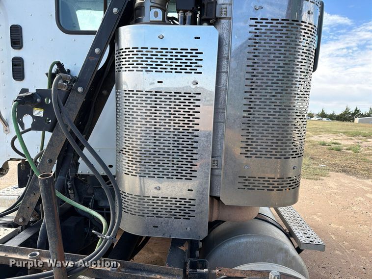 image for item FC0045 2013 Freightliner Coronado semi truck