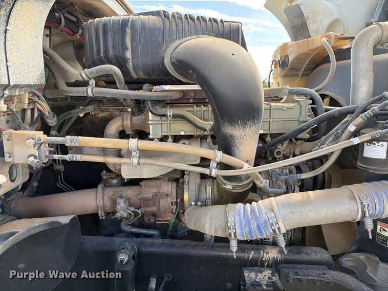 image for item FC0045 2013 Freightliner Coronado semi truck