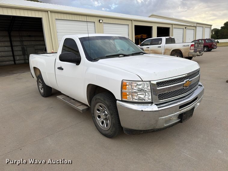 image for item FC0046 2012 Chevrolet Silverado 1500 pickup truck