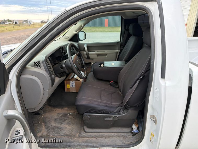 image for item FC0046 2012 Chevrolet Silverado 1500 pickup truck
