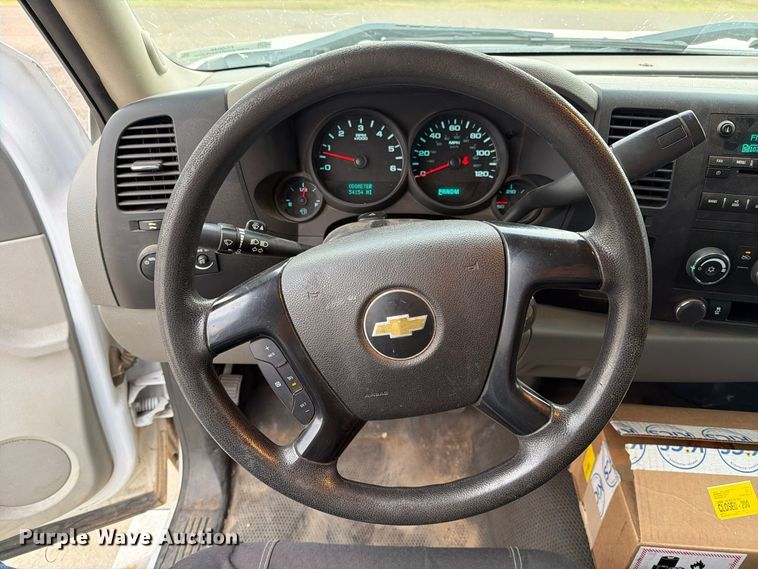 image for item FC0046 2012 Chevrolet Silverado 1500 pickup truck