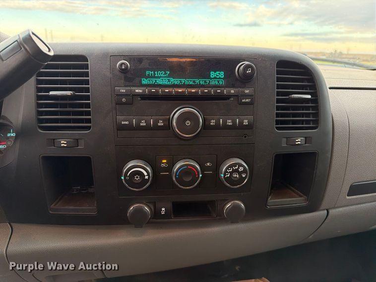 image for item FC0046 2012 Chevrolet Silverado 1500 pickup truck