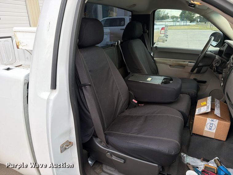 image for item FC0046 2012 Chevrolet Silverado 1500 pickup truck
