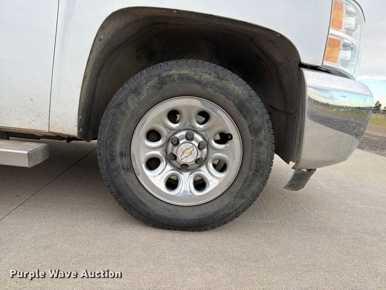 image for item FC0046 2012 Chevrolet Silverado 1500 pickup truck