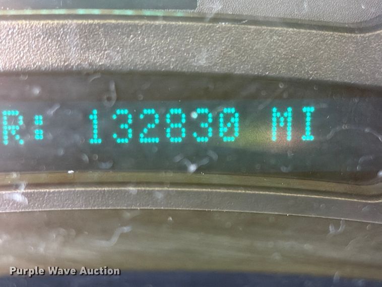image for item FC0049 2004 Chevrolet Suburban SUV