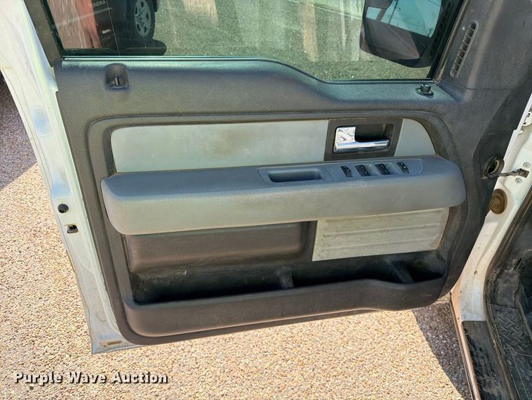 image for item FC0050 2014 Ford F150 Crew Cab pickup truck
