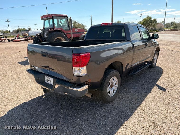 image for item FC0051 2011 Toyota Tundra Ext. Cab pickup truck