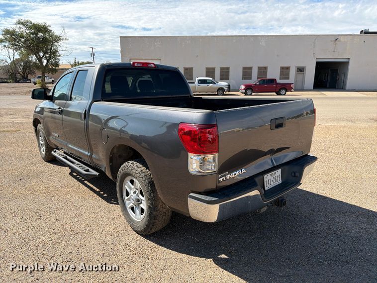 image for item FC0051 2011 Toyota Tundra Ext. Cab pickup truck