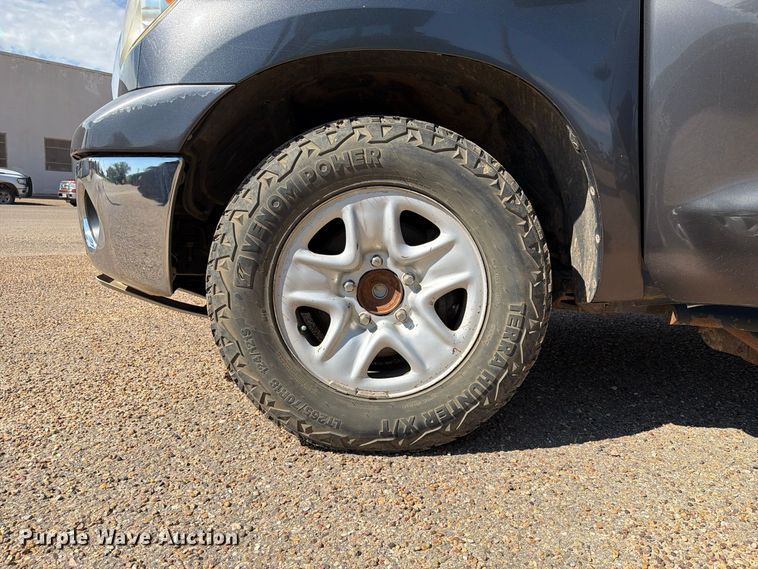 image for item FC0051 2011 Toyota Tundra Ext. Cab pickup truck