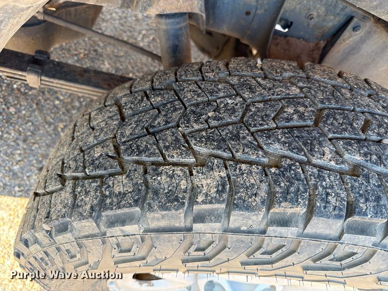 image for item FC0051 2011 Toyota Tundra Ext. Cab pickup truck