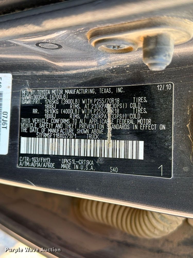 image for item FC0051 2011 Toyota Tundra Ext. Cab pickup truck