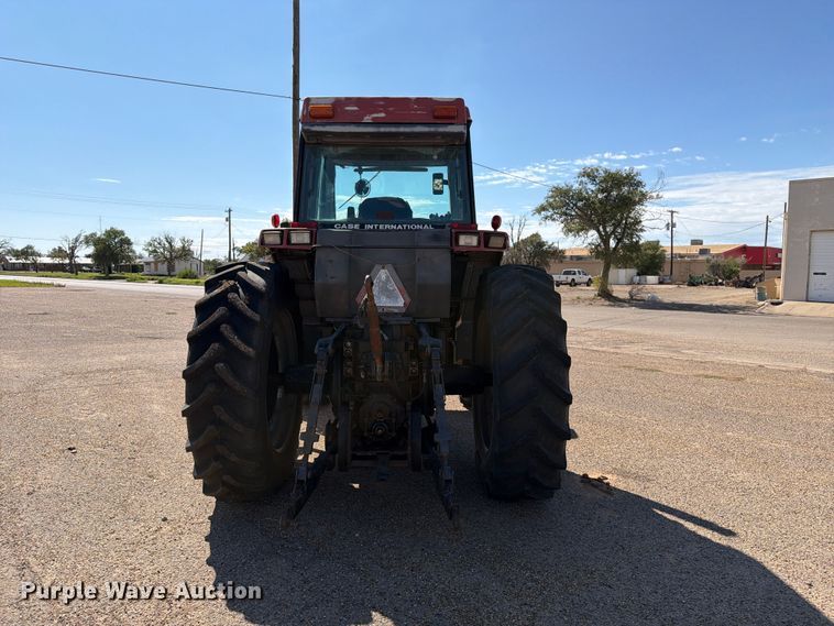image for item FC0052 1990 Case International 7120 MFWD tractor