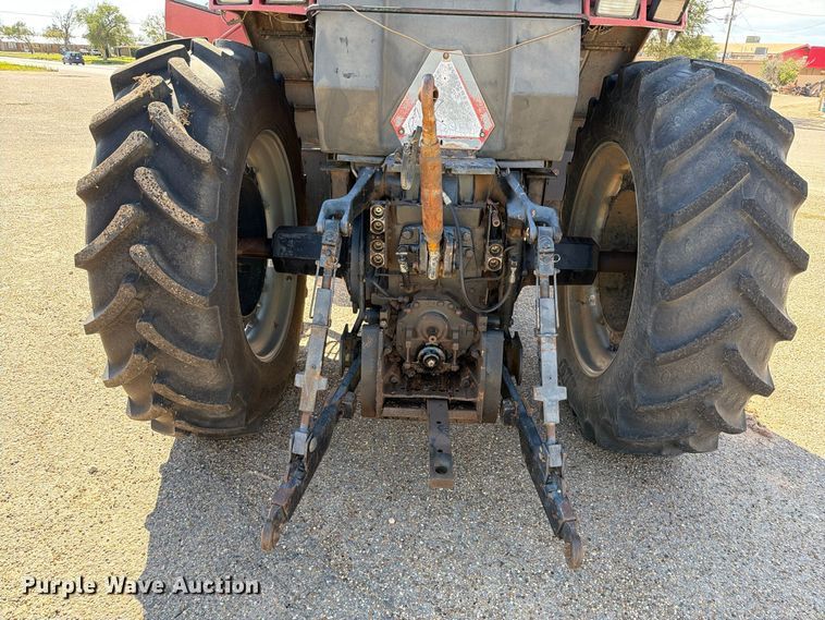 image for item FC0052 1990 Case International 7120 MFWD tractor