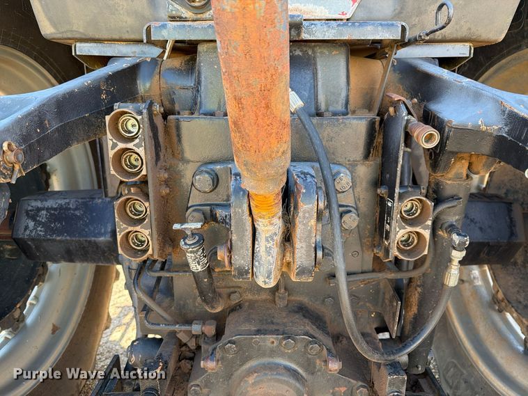 image for item FC0052 1990 Case International 7120 MFWD tractor