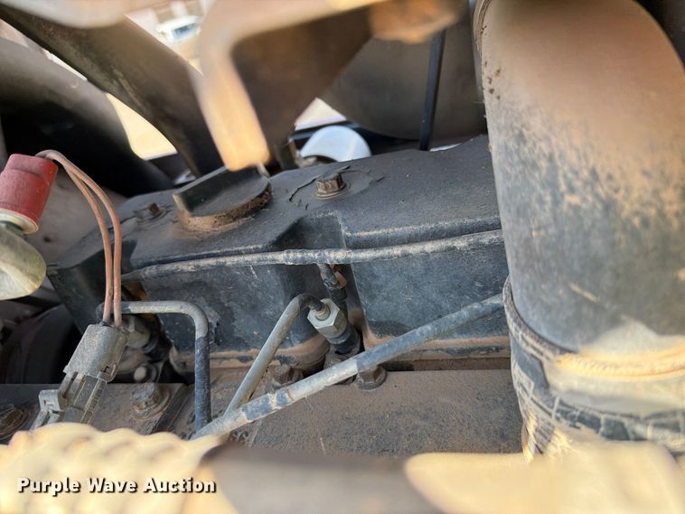image for item FC0052 1990 Case International 7120 MFWD tractor