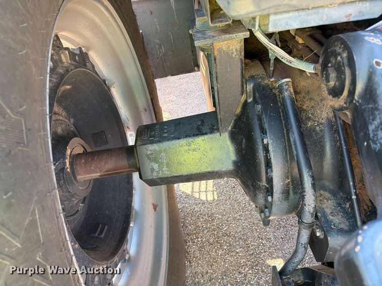 image for item FC0052 1990 Case International 7120 MFWD tractor